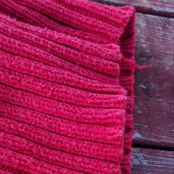 Faded Glory Women's Rose Red Cable Knit  Sweater - Picture 2 of 5